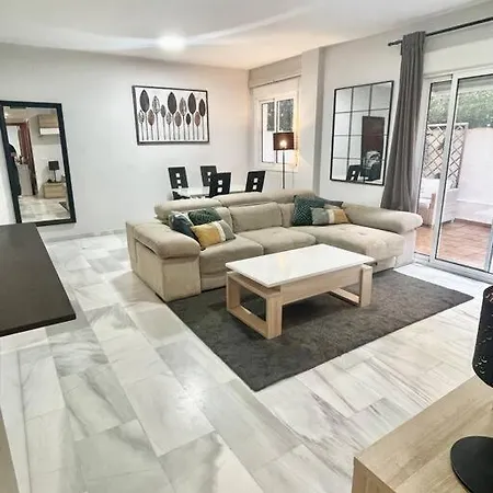 Centrico Con Gran Terraza * 托雷莫利诺斯